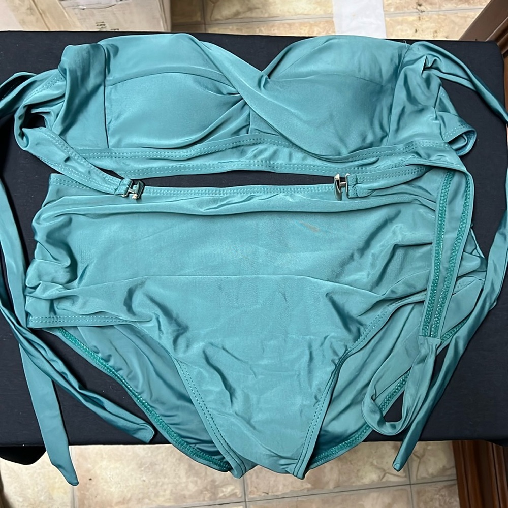 Green two piece bathing suit large